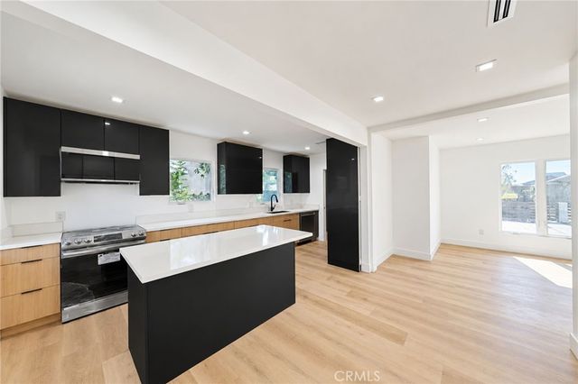 2485 Kellogg Park, Pomona, CA 91768