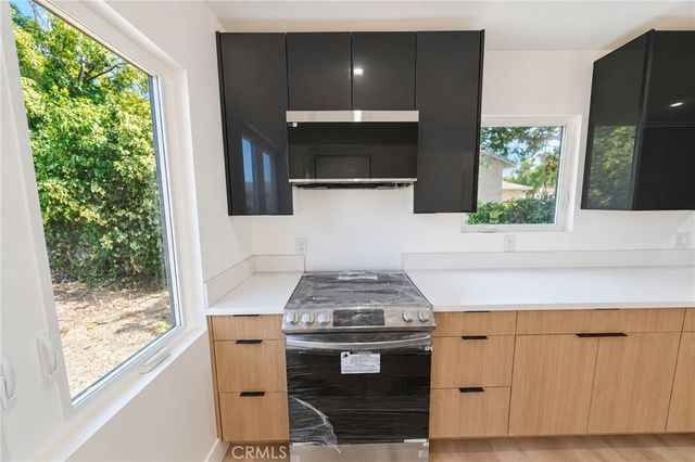 2485 Kellogg Park, Pomona, CA 91768