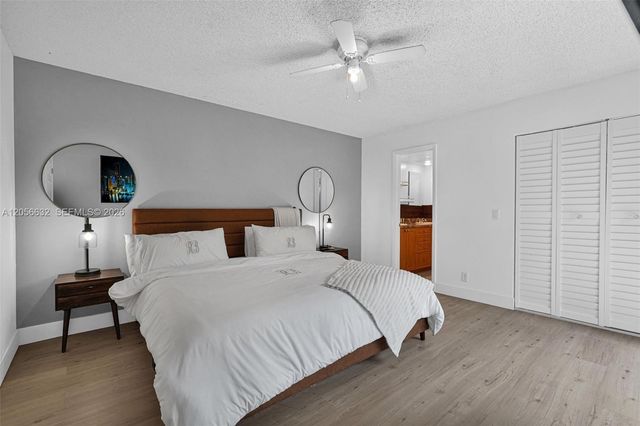 2603 Lakeview Court, Cooper City, FL 33026