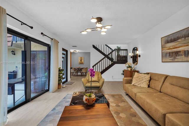 2603 Lakeview Court, Cooper City, FL 33026