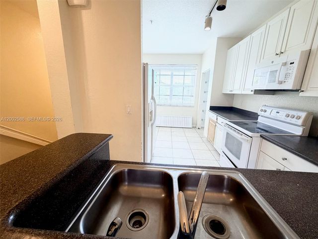 1751 NE 6th St 1207, Boynton Beach, FL 33435