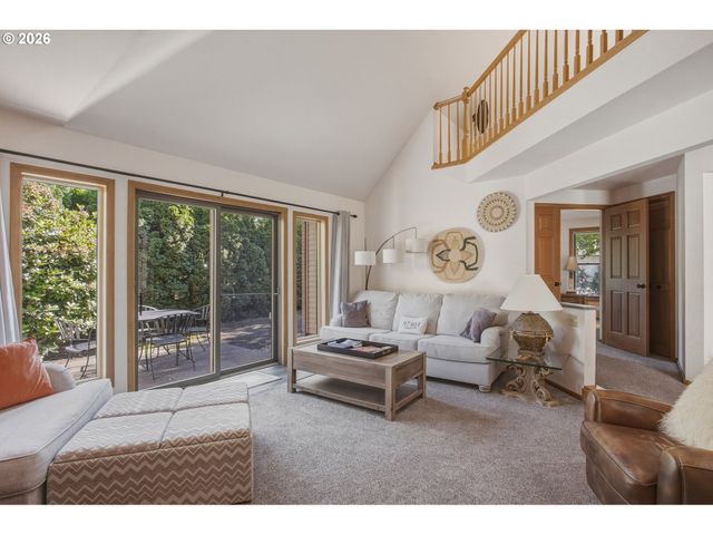 3301 BARDELL Ave, Eugene, OR 97401