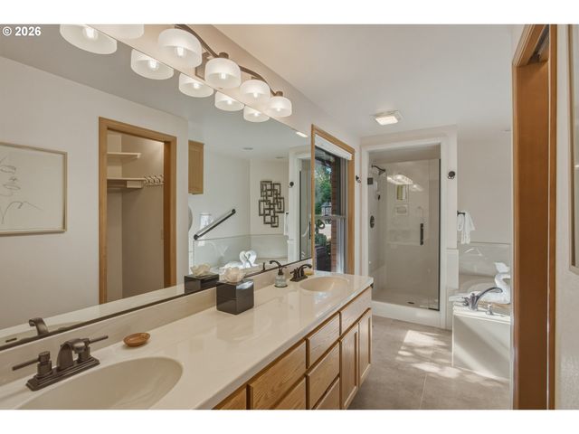 3301 BARDELL Ave, Eugene, OR 97401