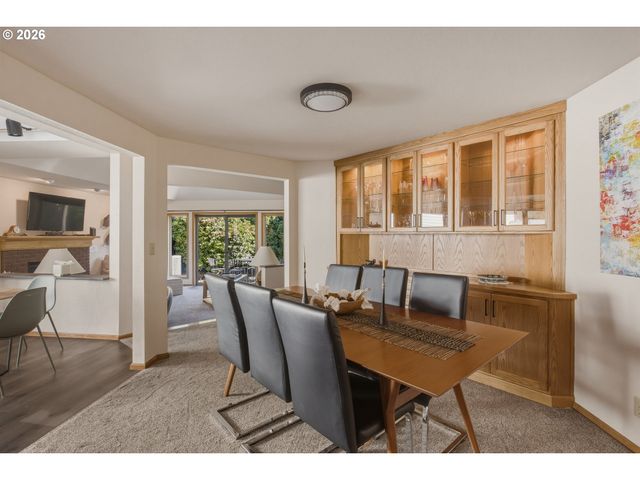 3301 BARDELL Ave, Eugene, OR 97401