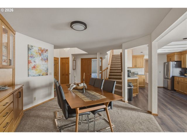3301 BARDELL Ave, Eugene, OR 97401