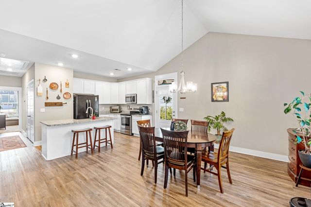 3419 Old Buncombe Road, Greenville, SC 29617