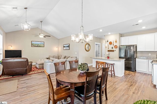 3419 Old Buncombe Road, Greenville, SC 29617