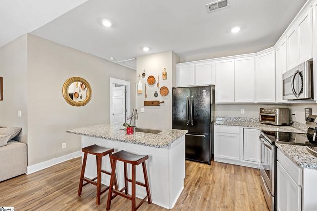 3419 Old Buncombe Road, Greenville, SC 29617
