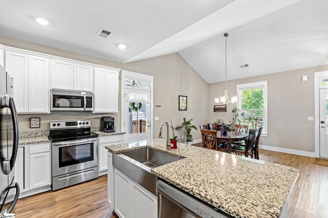 3419 Old Buncombe Road, Greenville, SC 29617