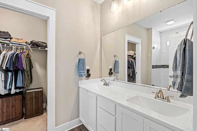 3419 Old Buncombe Road, Greenville, SC 29617