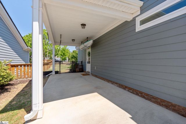 3419 Old Buncombe Road, Greenville, SC 29617