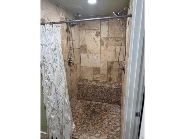 6910 W Floyd Ave, Lakewood, CO 80227