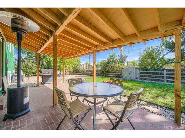 6910 W Floyd Ave, Lakewood, CO 80227
