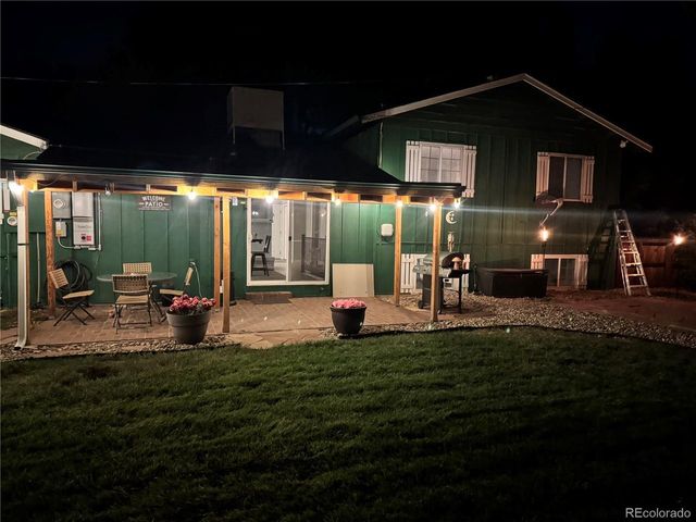 6910 W Floyd Ave, Lakewood, CO 80227