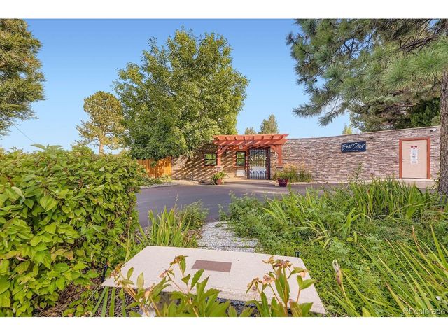 6910 W Floyd Ave, Lakewood, CO 80227