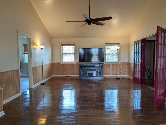 4613 E Reed Rd, North Little Rock, AR 72118