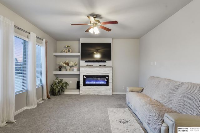 8022 N 84th Street, Omaha, NE 68122