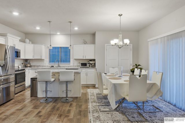 8022 N 84th Street, Omaha, NE 68122