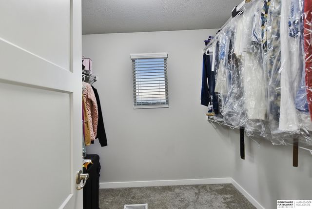 8022 N 84th Street, Omaha, NE 68122