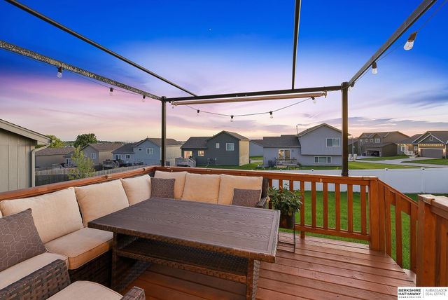8022 N 84th Street, Omaha, NE 68122