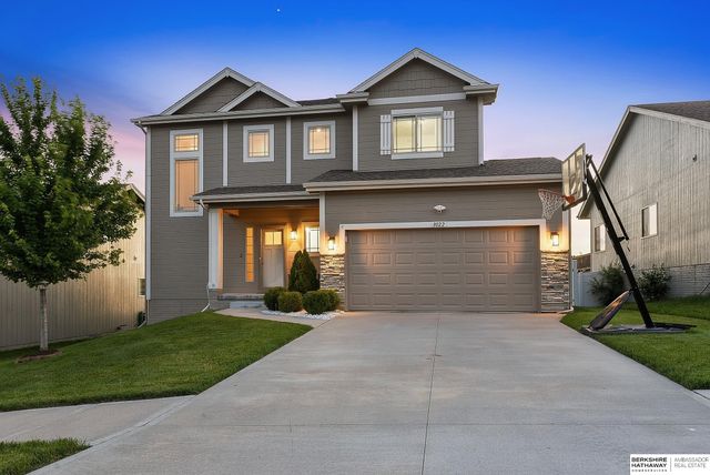 8022 N 84th Street, Omaha, NE 68122