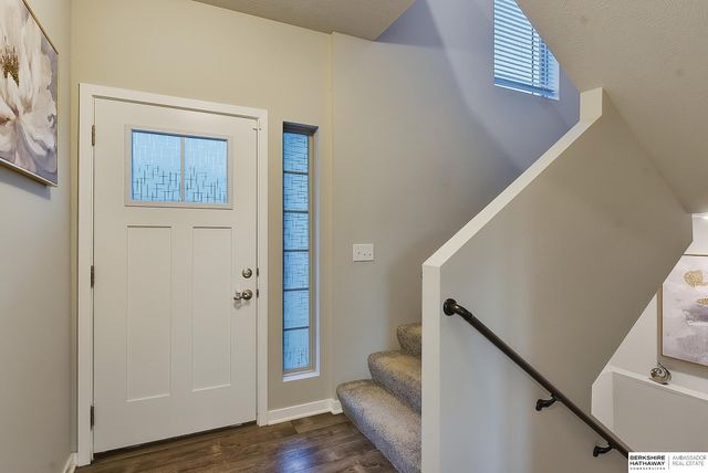 8022 N 84th Street, Omaha, NE 68122