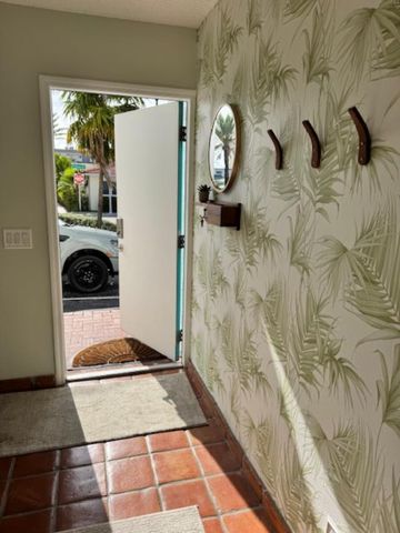 1800 N Ocean Drive 203, Hollywood, FL 33019