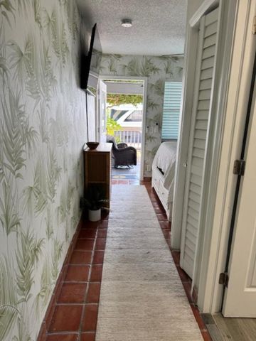 1800 N Ocean Drive 203, Hollywood, FL 33019