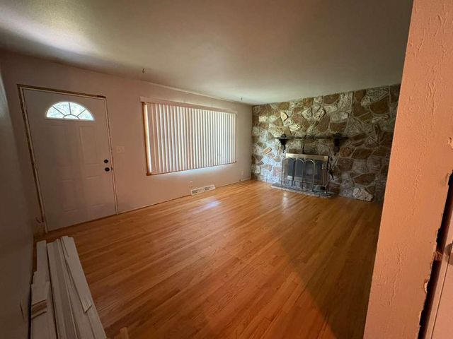 11807 Ventura Boulevard, Machesney Park, IL 61115