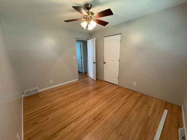 11807 Ventura Boulevard, Machesney Park, IL 61115