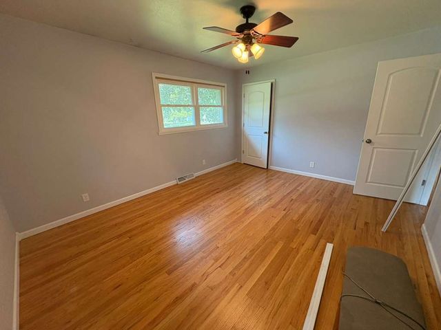 11807 Ventura Boulevard, Machesney Park, IL 61115