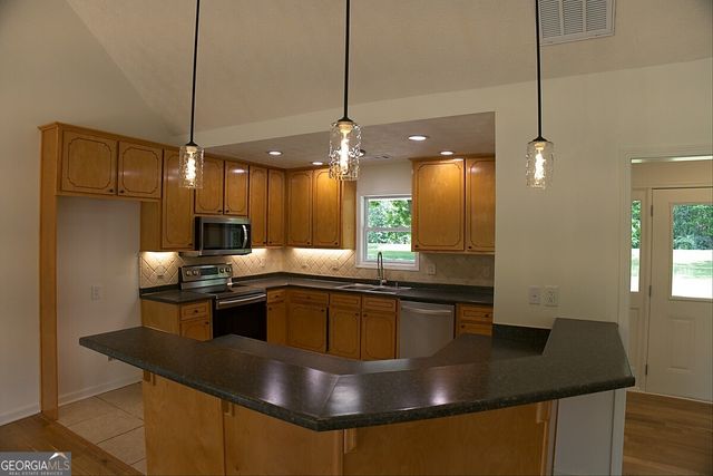 414 Buchanan Road, Griffin, GA 30224