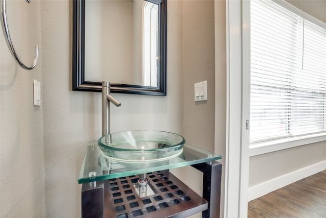 4618 Cedar Springs Road A, Dallas, TX 75219