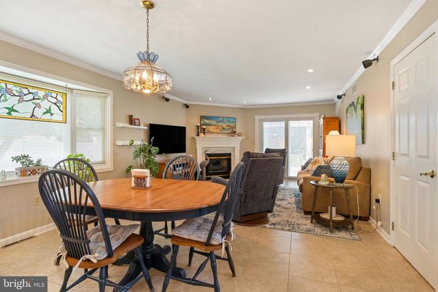 6414 CHURCHILL RD, Harrisburg, PA 17111