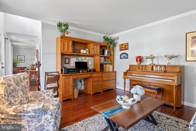 6414 CHURCHILL RD, Harrisburg, PA 17111