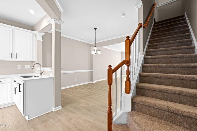 8472 Central Drive, Raleigh, NC 27613