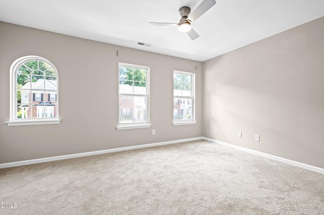 8472 Central Drive, Raleigh, NC 27613