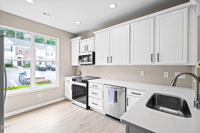 8472 Central Drive, Raleigh, NC 27613