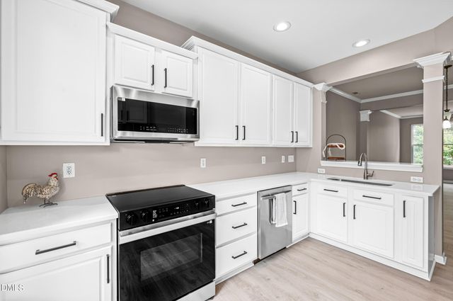 8472 Central Drive, Raleigh, NC 27613