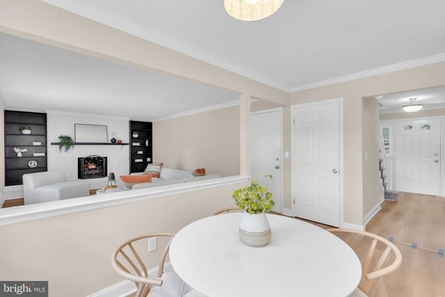 11 BRUIN DR, Hamilton, NJ 08619