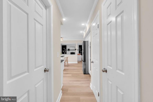 11 BRUIN DR, Hamilton, NJ 08619