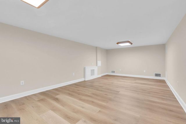11 BRUIN DR, Hamilton, NJ 08619