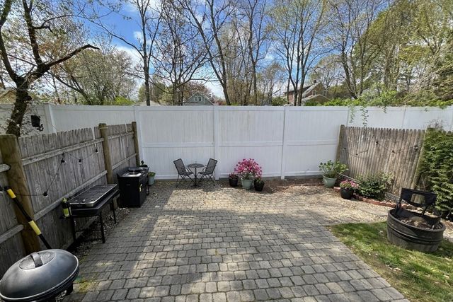 285 Lake St B, Weymouth, MA 02189