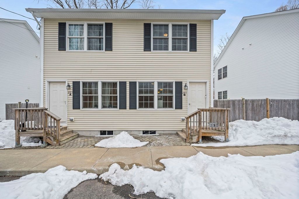 285 Lake St B, Weymouth, MA 02189