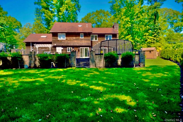 44 Warner Road, Huntington, NY 11743