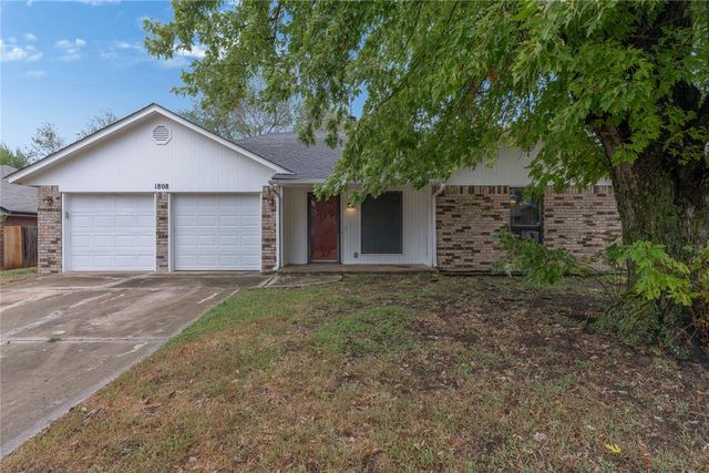 1808 Cimarron Trail, Choctaw, OK 73020
