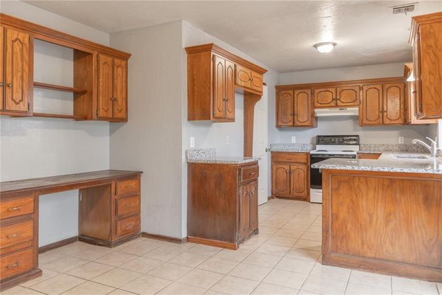 1808 Cimarron Trail, Choctaw, OK 73020