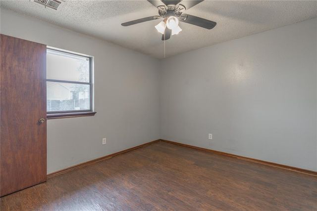 1808 Cimarron Trail, Choctaw, OK 73020