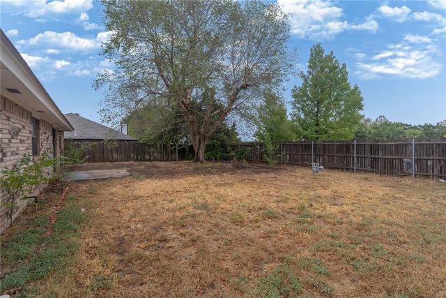 1808 Cimarron Trail, Choctaw, OK 73020