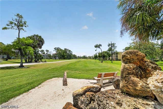 1084 Forest Lakes DR 7205, Naples, FL 34105
